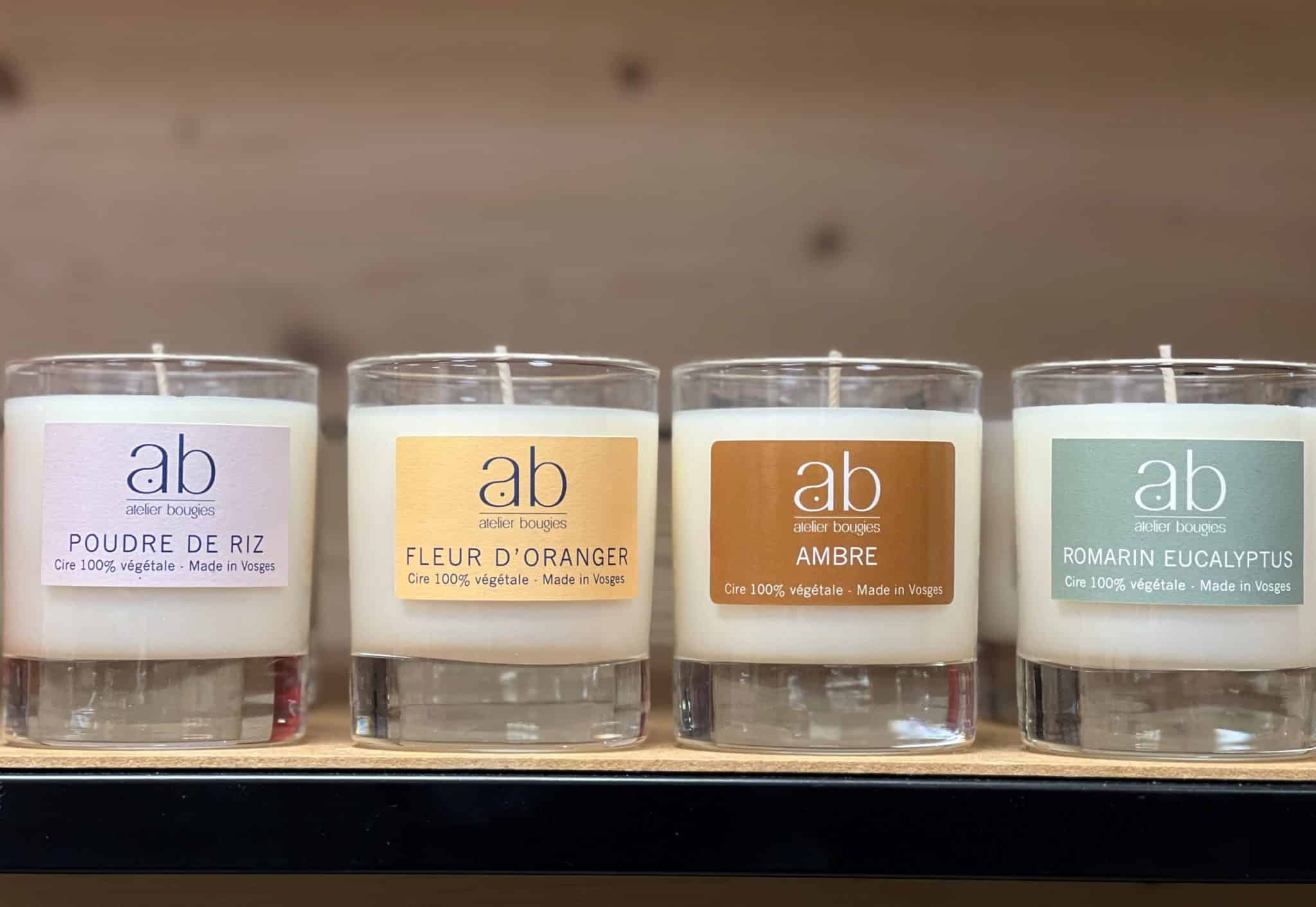 Bougie cire végétale parfumée contenant verre transparent